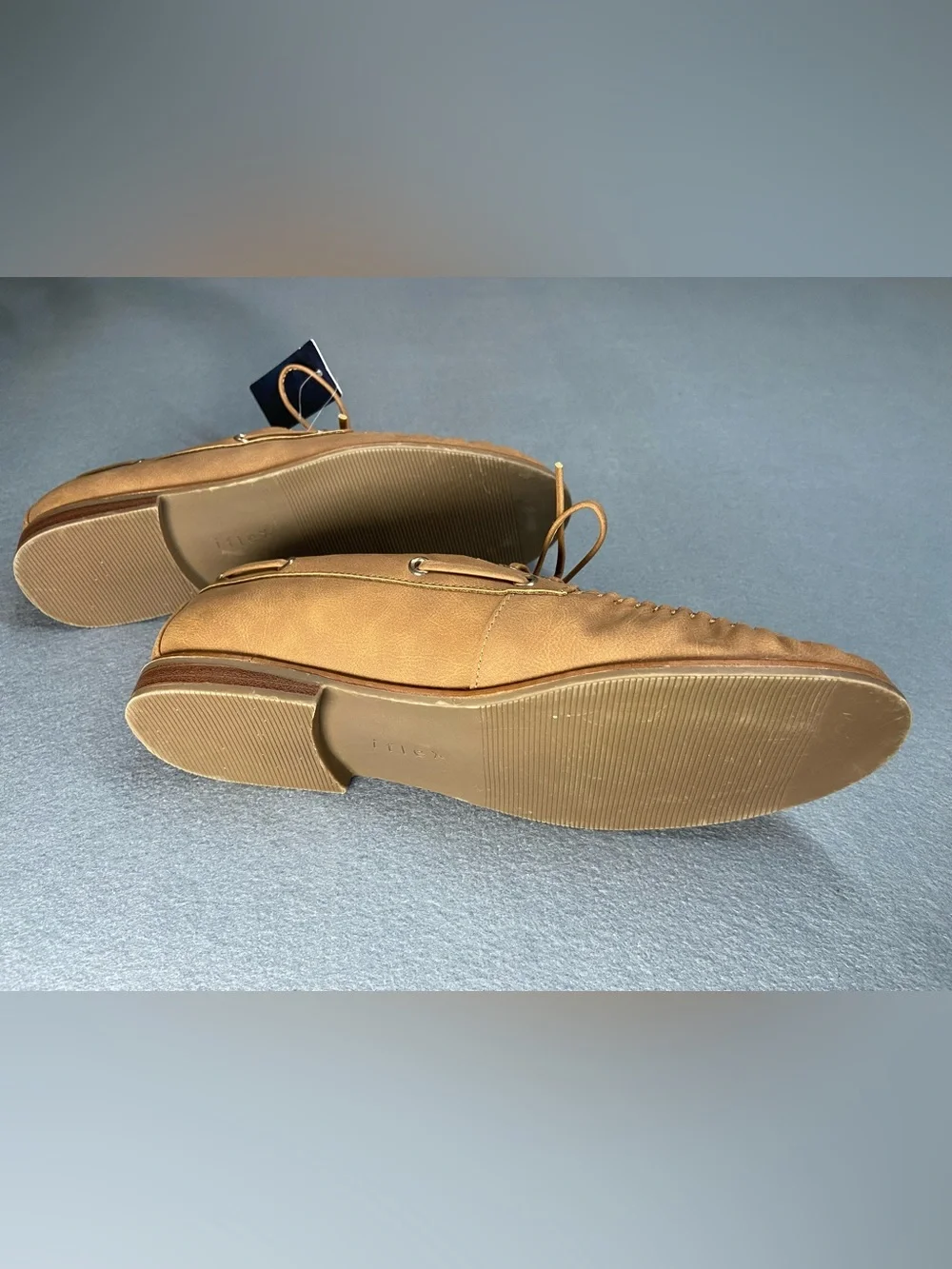 Tommy Bahama Men's Tan Moc Toe Boat Shoes